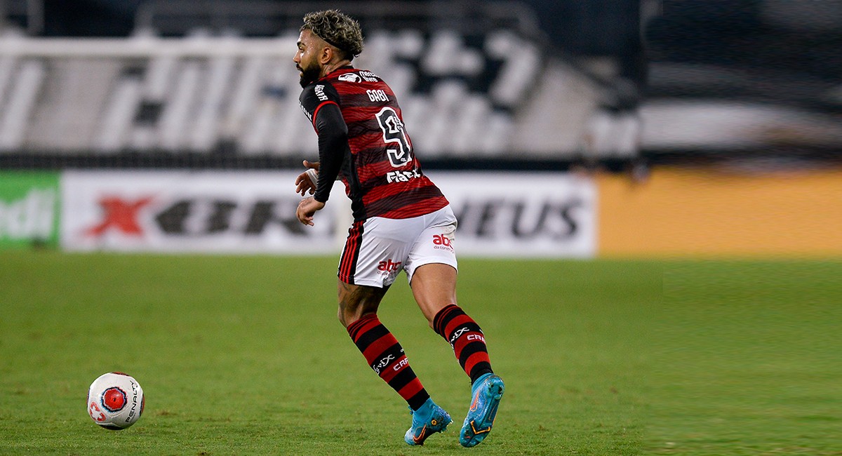 Flamengo domina de principio a fin el Botafogo y gana clásico a Nilton Santos