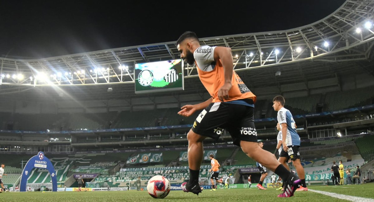 Palmeiras gana el clásico, mantiene chance de clasificación y elimina a Santos